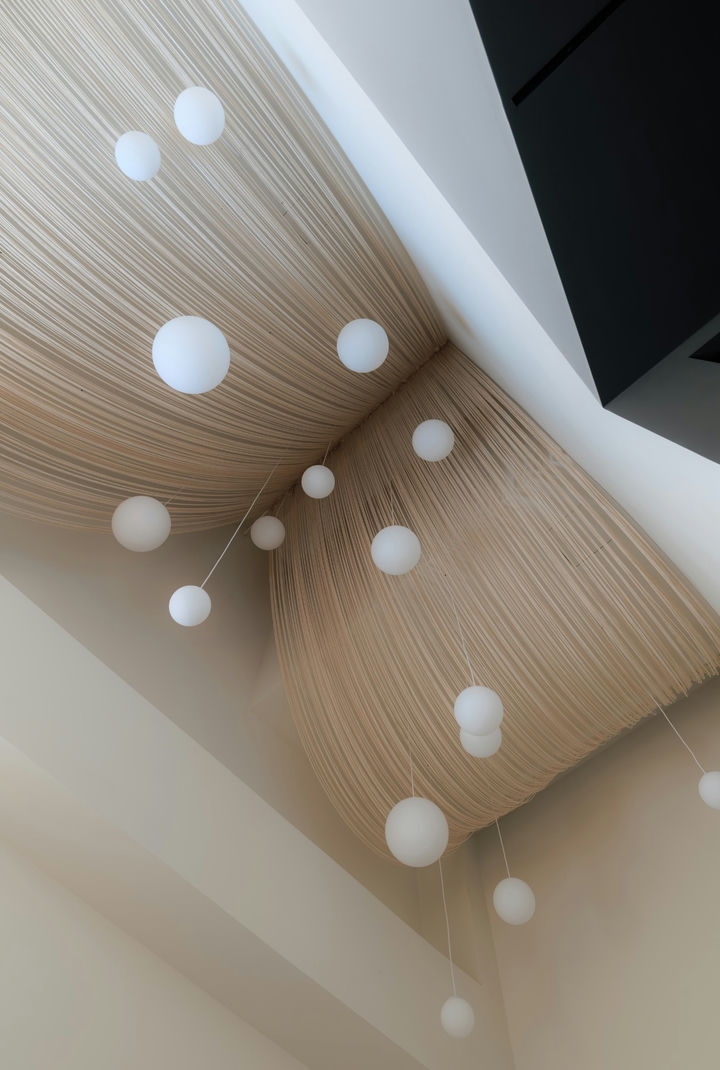 Mobile 메인 이미지 0